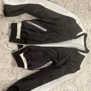 BEBE BOMBER SIZE SMALL